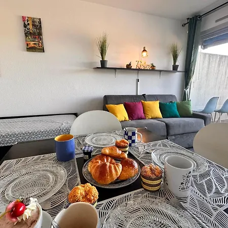 Apartment Les Jardins Du Port Port Camargue Avec Piscine A 2 Pas De La Le Grau-du-Roi