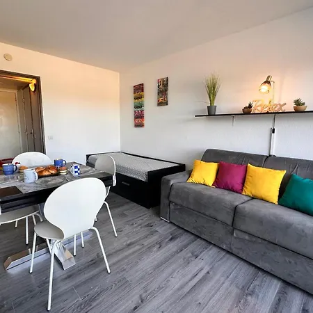 Apartment Les Jardins Du Port Port Camargue Avec Piscine A 2 Pas De La *