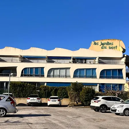 Appartement Les Jardins Du Port Port Camargue Avec Piscine à 2 Pas De La Le Grau-du-Roi