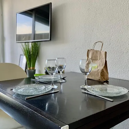 Apartment Les Jardins Du Port Port Camargue Avec Piscine A 2 Pas De La Le Grau-du-Roi