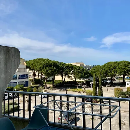 Appartement Les Jardins Du Port Port Camargue Avec Piscine à 2 Pas De La *