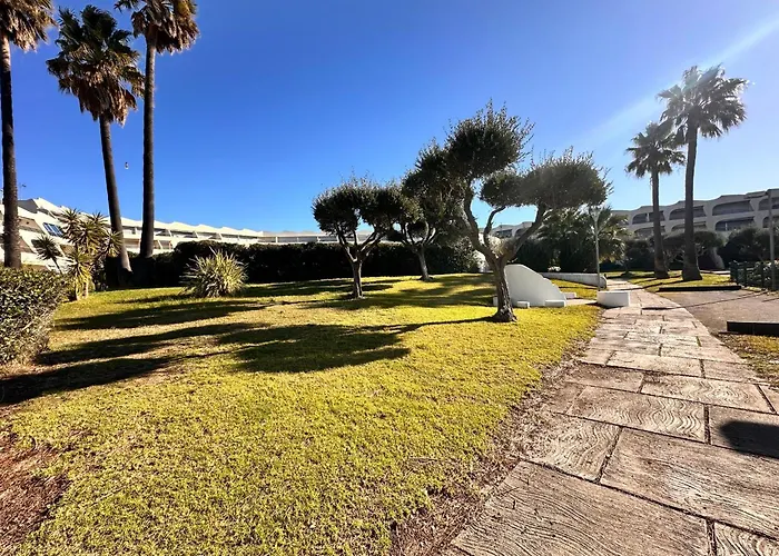 Les Jardins Du Port Port Camargue Avec Piscine A 2 Pas De La *